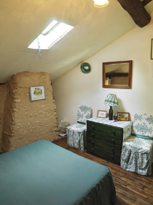 Bergerie main bed alt view